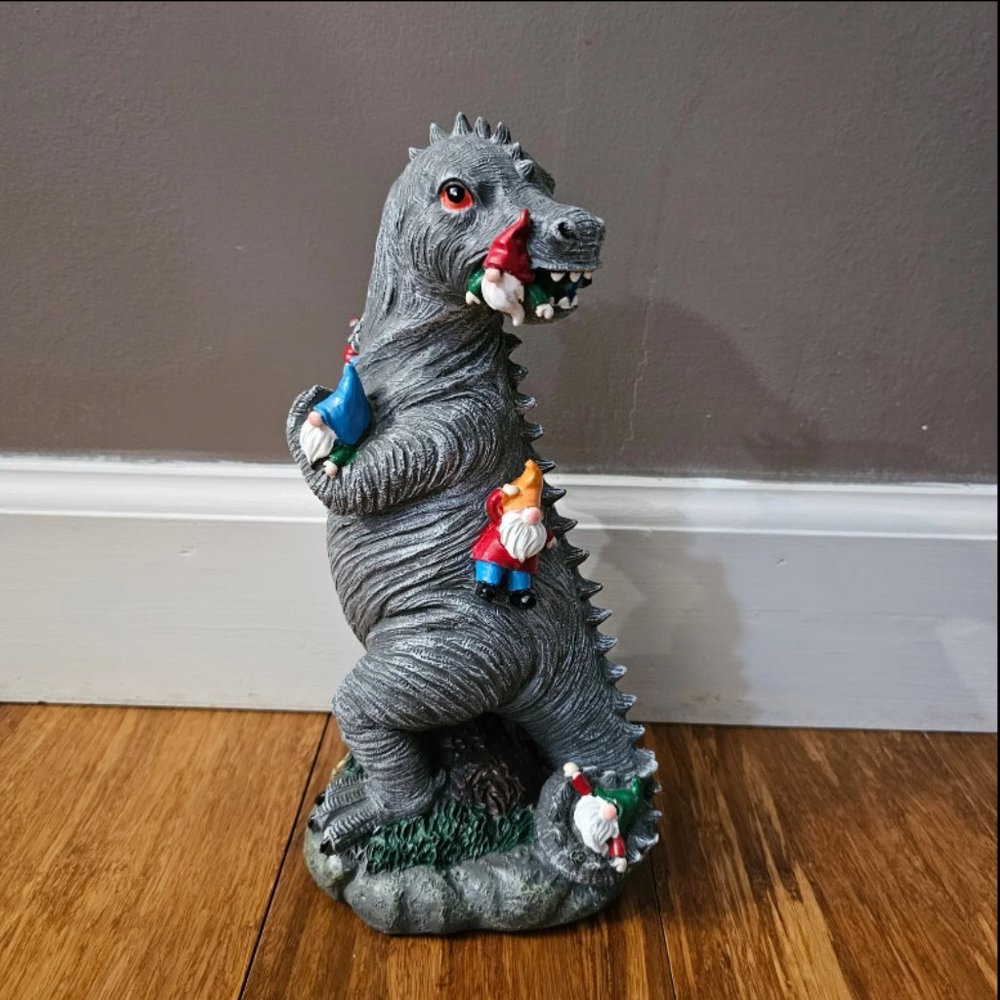 🦖 New Prehistoric Garden Statue Outdoor Decoration Dinosaur Eating Gnome